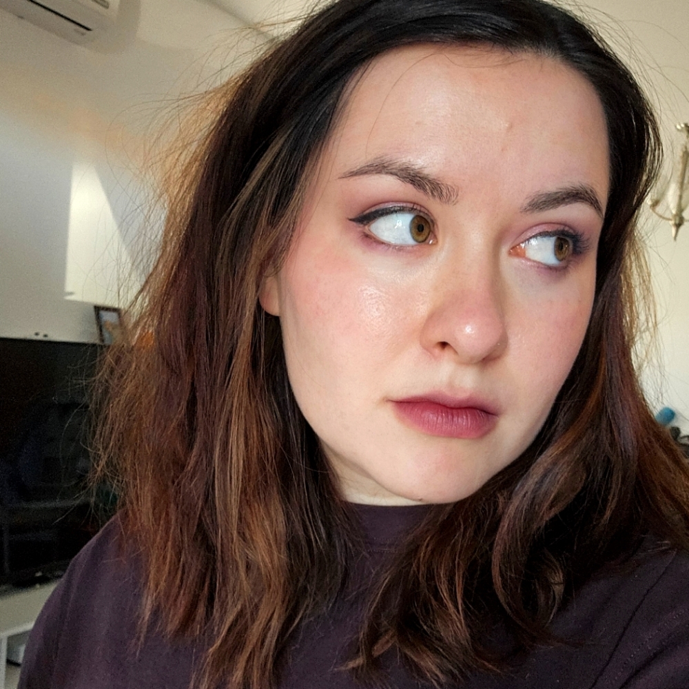 Meet your Posher, Lorie